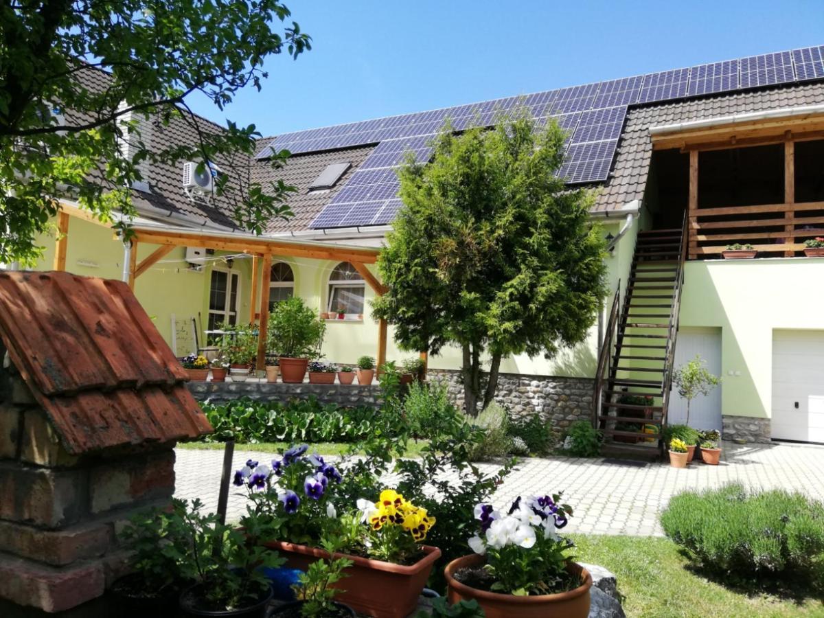 Bobita Apartmanhaz Szilvasvarad Exterior photo